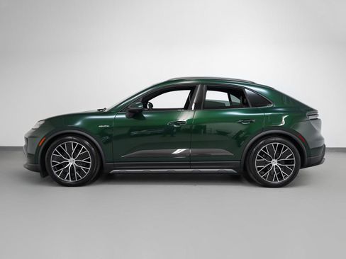 New 2025 Porsche Macan 4 Electric image 2