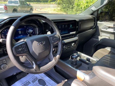 Used 2026 Chevrolet Silverado 1500 High Country w/ Midnight Edition AWD/4WD image 26