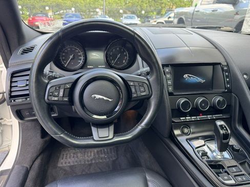 Used 2016 Jaguar F-TYPE Coupe RWD image 26