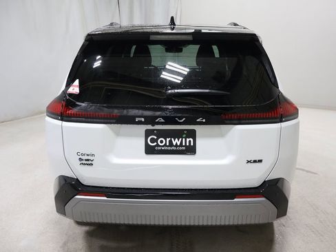 Used 2026 Toyota RAV4 XSE w/ Panoramic Sun Roof Package AWD/4WD image 6