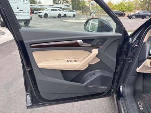 Used 2018 Audi Q5 2.0T Premium Plus w/ Premium Plus Package image 9