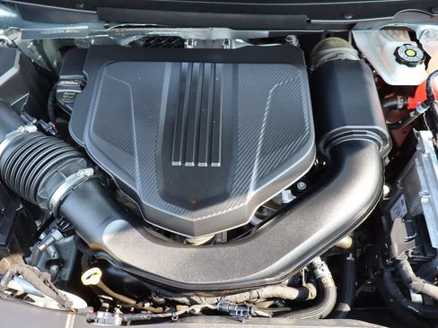 Used 2024 Chevrolet Traverse LT w/ LPO, Floor Liner Package FWD image 37