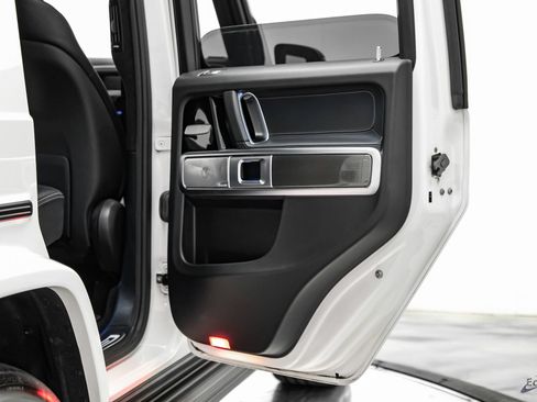 Used 2025 Mercedes-Benz G 550 w/ Exclusive Interior Package image 89