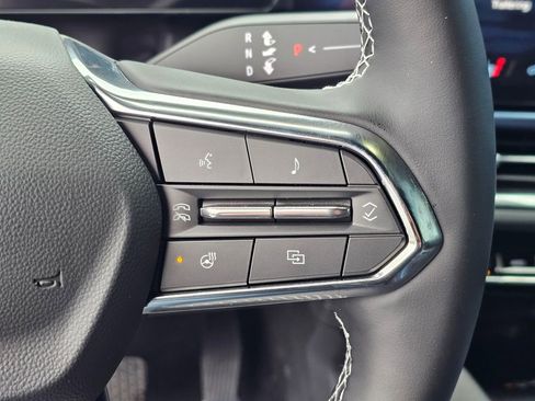 New 2026 Chevrolet Equinox EV LT FWD image 25