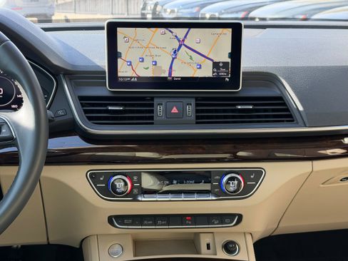 Used 2019 Audi Q5 2.0T Premium Plus w/ Premium Plus Package image 15