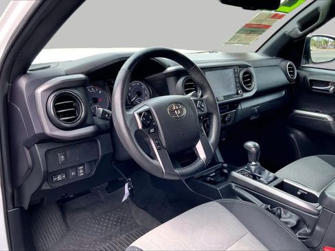 Used 2023 Toyota Tacoma TRD Off-Road AWD/4WD image 17