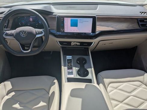 New 2026 Volkswagen Atlas SE FWD image 16