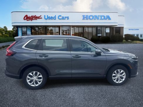 Used 2023 Honda CR-V LX image 6