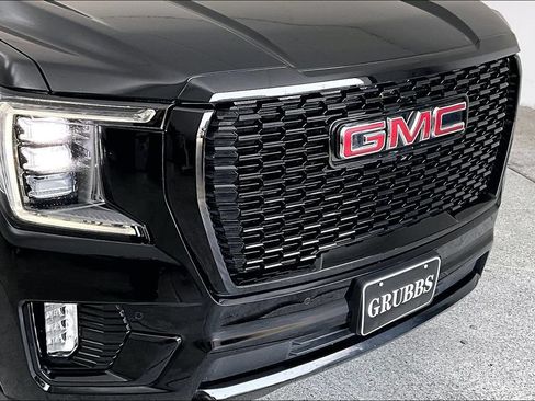 Used 2023 GMC Yukon Denali AWD/4WD image 34