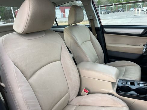 Used 2018 Subaru Legacy 2.5i Premium image 19