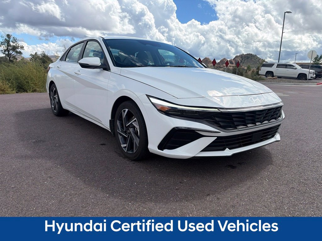 Certified 2025 Hyundai Elantra Limited FWD image 2
