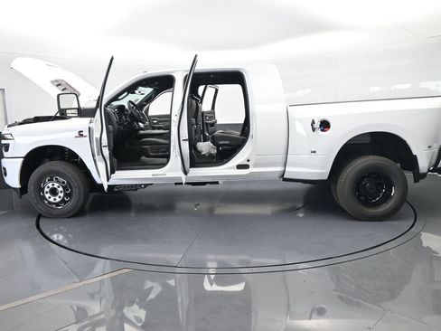 New 2026 RAM 3500 Laramie w/ Night Edition image 66