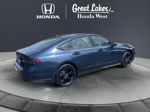Certified 2025 Honda Accord SE image 5