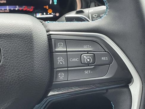 Used 2023 Jeep Grand Cherokee Trailhawk image 20