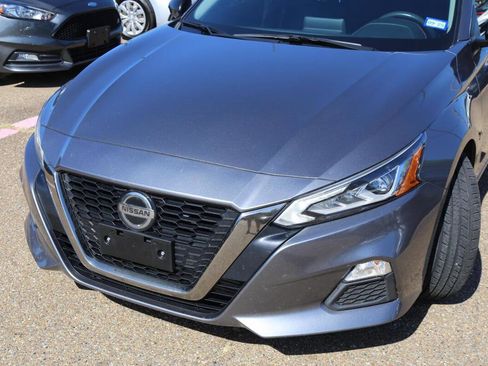 Used 2022 Nissan Altima 2.0 SR image 8