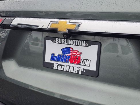 Used 2023 Chevrolet Traverse LT FWD image 17