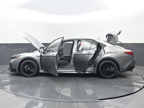 New 2026 Toyota Camry SE FWD image 28