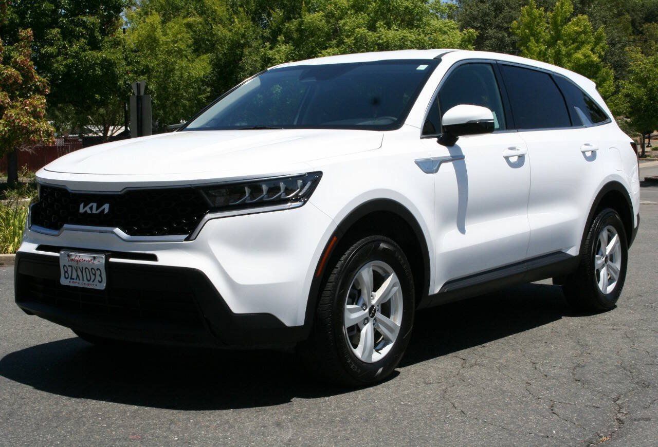 Used 2022 Kia Sorento LX AWD/4WD image 9
