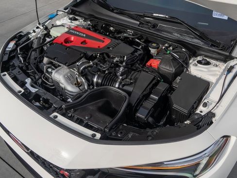 Used 2025 Honda Civic Type R image 6