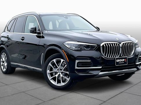 Used 2023 BMW X5 xDrive40i w/ Premium Package image 3