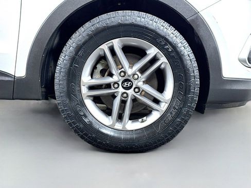 Used 2018 Hyundai Santa Fe Sport image 38