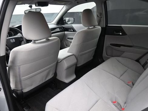 Used 2017 Honda Accord LX image 25