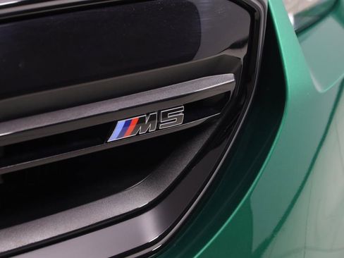 Used 2025 BMW M5 w/ Carbon Package image 21