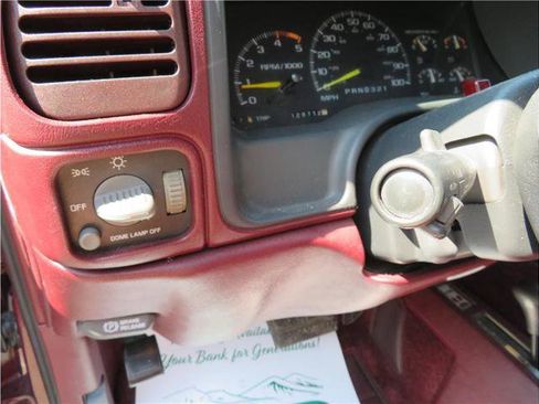 Used 1995 Chevrolet Tahoe 4WD 2-Door image 8