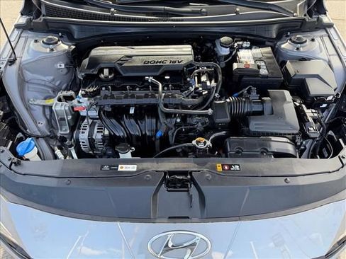 Used 2023 Hyundai Elantra SEL image 22