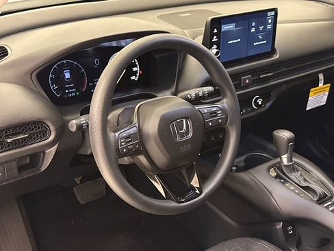 New 2026 Honda HR-V LX image 19