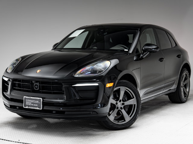 Certified 2026 Porsche Macan AWD/4WD image 1