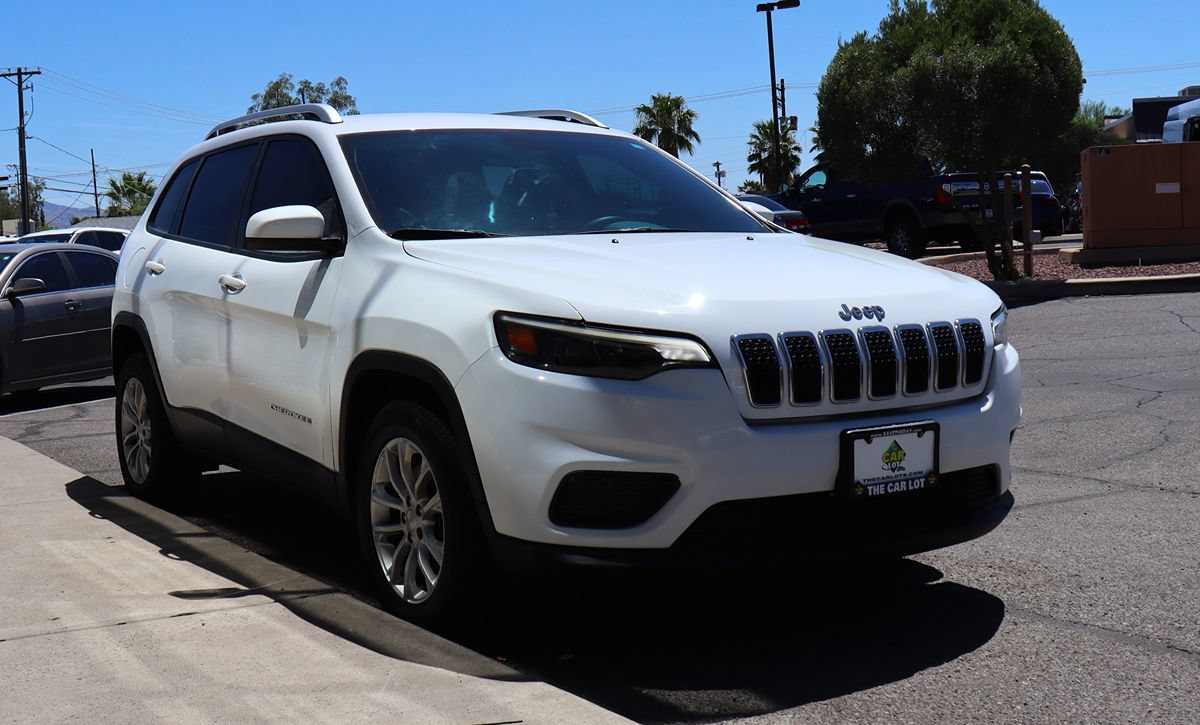 Used 2020 Jeep Cherokee Latitude FWD image 14