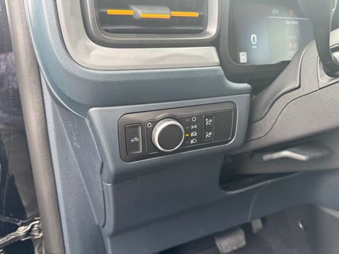 Used 2025 Ford Maverick Tremor image 4