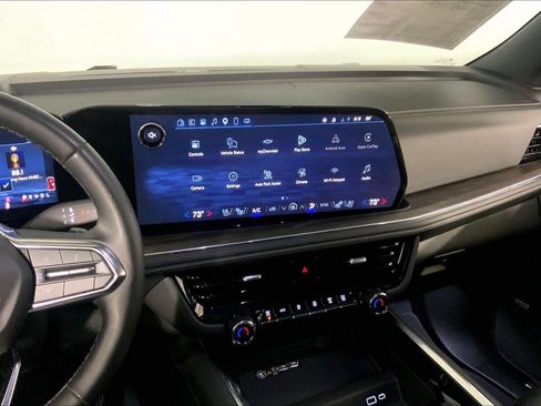 Used 2025 Chevrolet Tahoe Premier AWD/4WD image 6