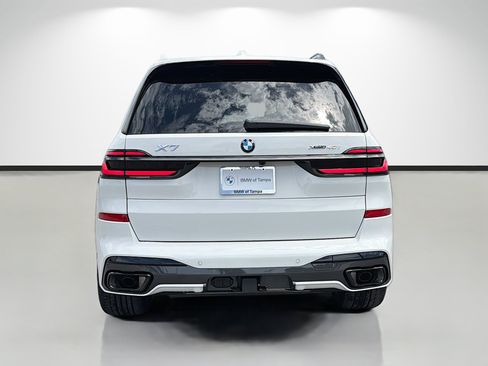 New 2027 BMW X7 xDrive40i w/ M Sport Package AWD/4WD image 4