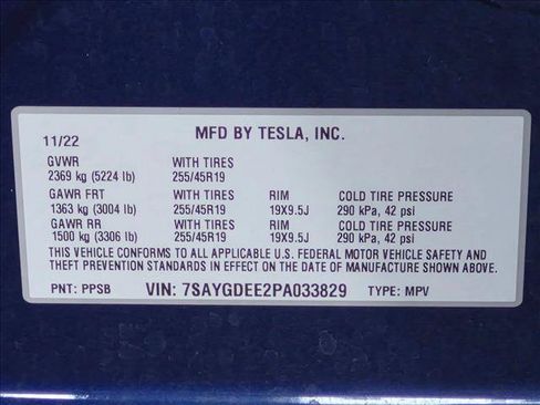 Used 2023 Tesla Model Y Long Range AWD/4WD image 25