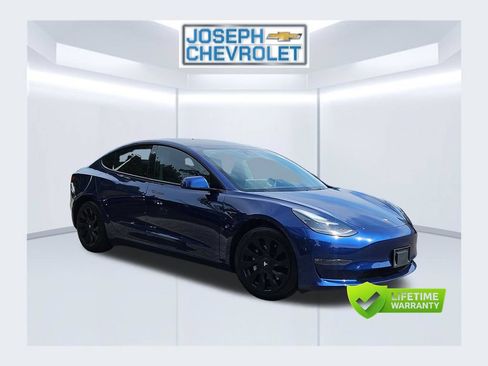 Used 2022 Tesla Model 3 Long Range AWD/4WD image 1