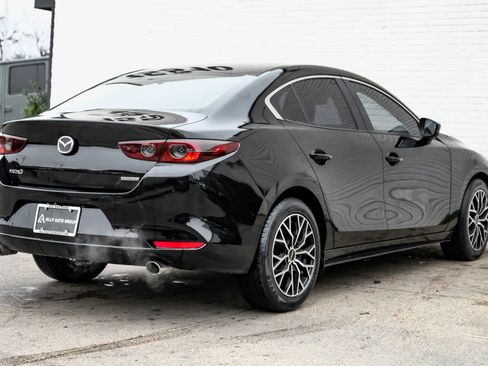 Used 2021 MAZDA MAZDA3 s image 8