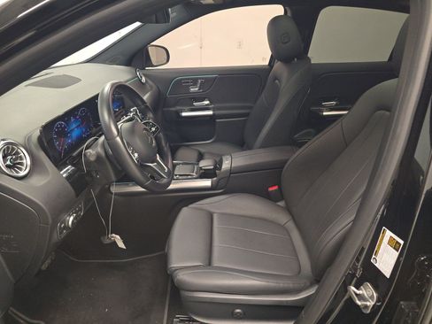 Used 2023 Mercedes-Benz GLA 250 4MATIC w/ Premium Package image 10