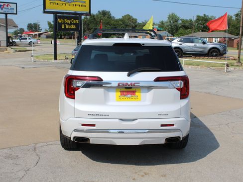 Used 2023 GMC Acadia Denali w/ Denali Technology Package AWD/4WD image 6