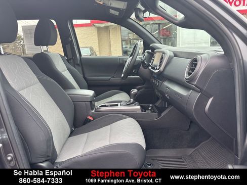 Used 2023 Toyota Tacoma TRD Sport image 27