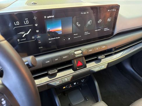 Used 2025 Kia K4 EX FWD image 24