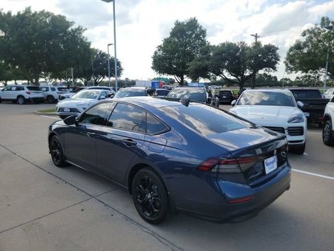 Used 2025 Honda Accord SE image 7