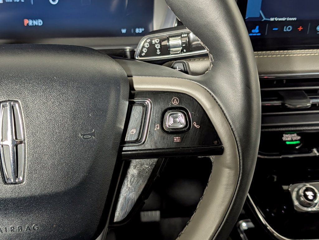 Used 2025 Lincoln Corsair Reserve AWD/4WD image 20