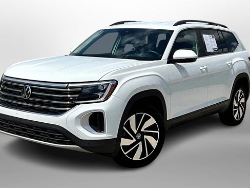 Used 2024 Volkswagen Atlas SE image 13