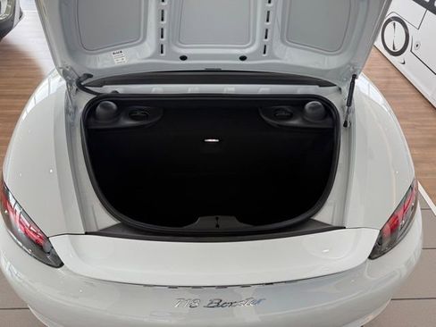 Used 2023 Porsche 718 Boxster RWD image 13