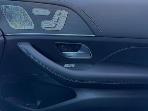 New 2026 Mercedes-Benz GLE 580 4MATIC image 19