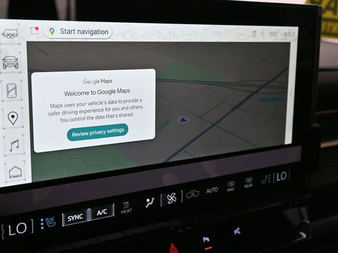 New 2025 GMC Hummer EV 2X image 30