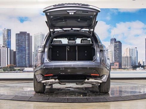 Used 2026 Land Rover Range Rover Velar Dynamic SE image 12