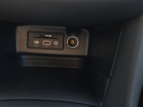 Used 2024 Chevrolet Equinox LT image 25